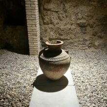 God's power in jars of clay